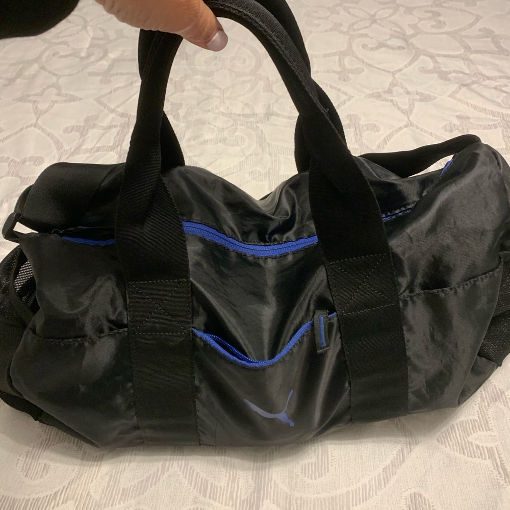 🌸HOST PICK🌸 Puma gym or travel bag